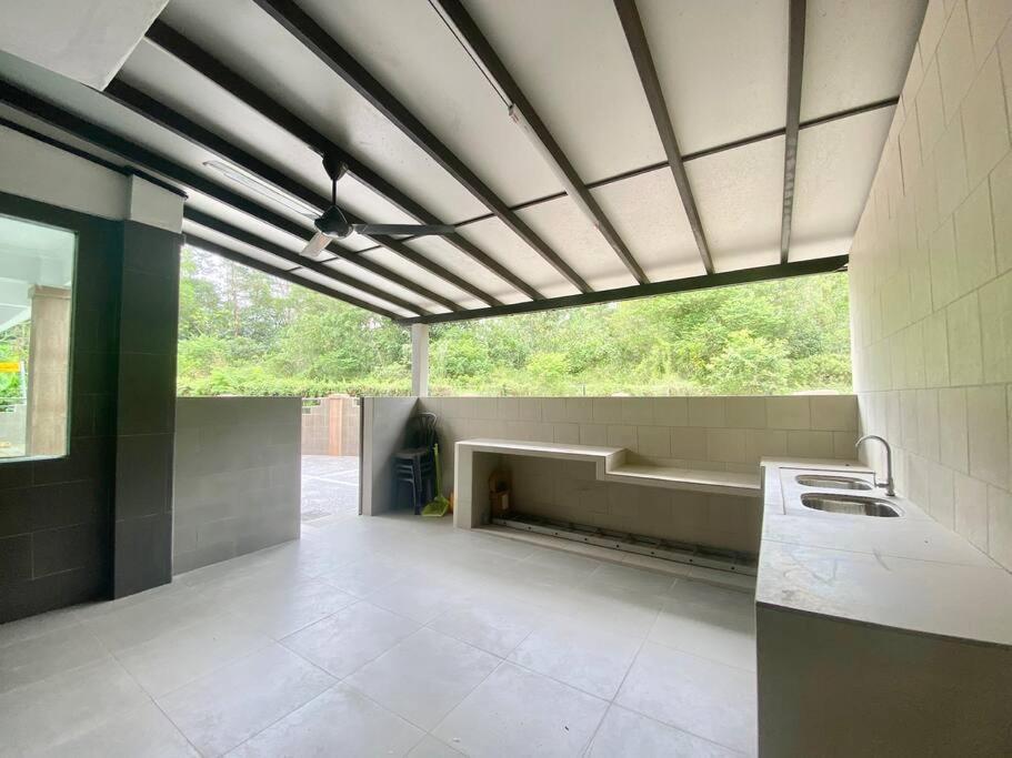 Rumah percutian Mount Austin Huge Bbq Space Corner House *